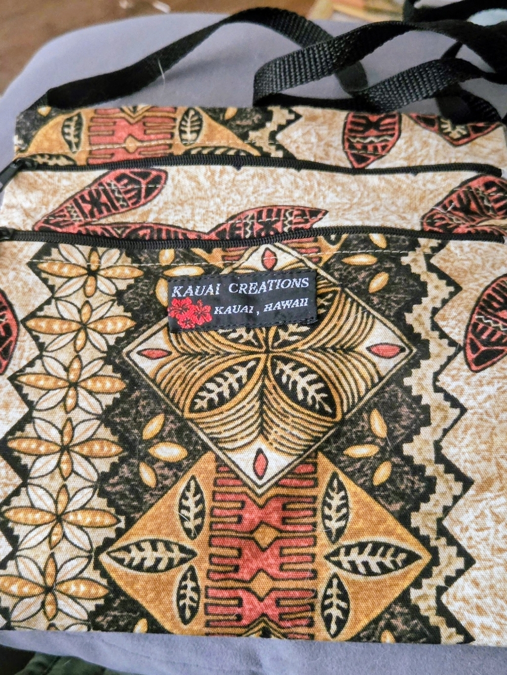 Kauai Creations  crossbody sling bag